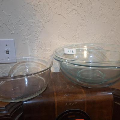 Sale Photo Thumbnail #833: pyrex clear mixing bowls