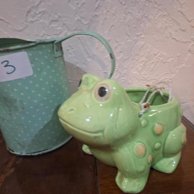 Sale Photo Thumbnail #929: Owl, frog and water pitcher