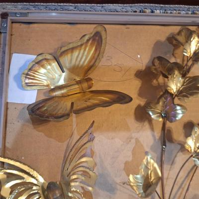 Sale Photo Thumbnail #956: not a home interior expert but these look like the butterflies and small mirrors.  This is all in a box together