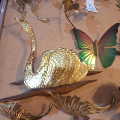 Sale Photo Thumbnail #954: not a home interior expert but these look like the butterflies and small mirrors.  This is all in a box together