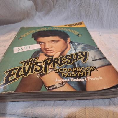 Sale Photo Thumbnail #991: Elvis Preseley scrapbook