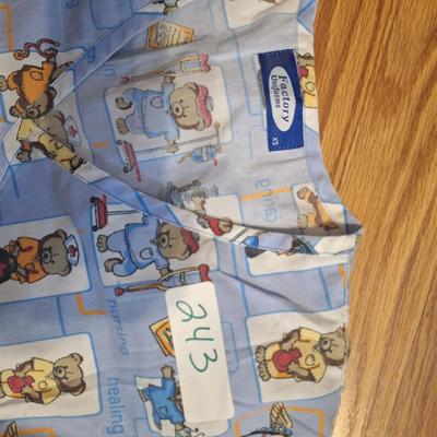 Sale Photo Thumbnail #1003: Nurse's scrub top size Xs