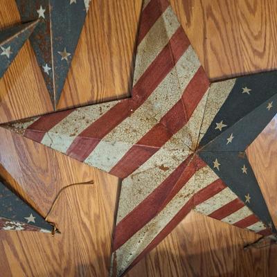 Sale Photo Thumbnail #1079: large metal stars - patriotic design
