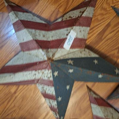 Sale Photo Thumbnail #1077: large metal stars - patriotic design