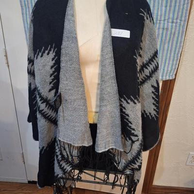 Sale Photo Thumbnail #1175: Kimono style scarf