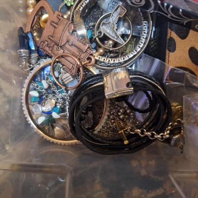 Sale Photo Thumbnail #1183: misc jewelry bundle and makeup bag