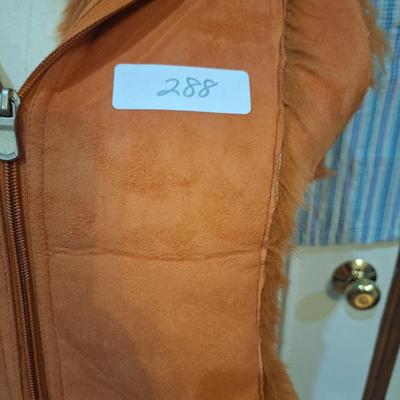 Sale Photo Thumbnail #1205: this looks to be a size medium.  There is no size on it but the mannequin it is on is a size M