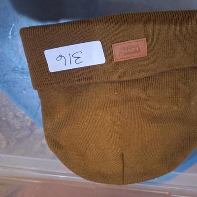 Sale Photo Thumbnail #1291: Levi's knit hat
