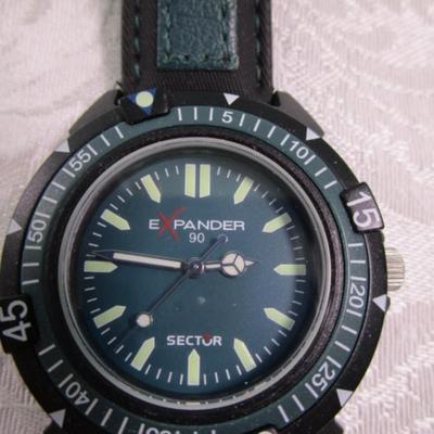 Sale Photo Thumbnail #19: Like new, Listed on ebay for $85, needs battery
