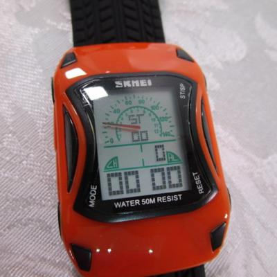Sale Photo Thumbnail #215: Has chronogram mode, alarm mode, & normal time display mode.  Lights up. Includes instructions