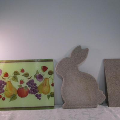 Sale Photo Thumbnail #239: Stone rectangle is 11-1/4" x 5", Stone bunny is 14-1/4" x 10", Glass board is Anchor Hocking 15-5/8" x 11-3/4", See pictures