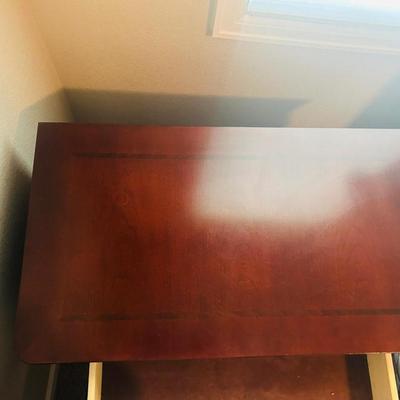 3 DRAWER NIGHT STAND AND BRUSHED NICKEL LAMP