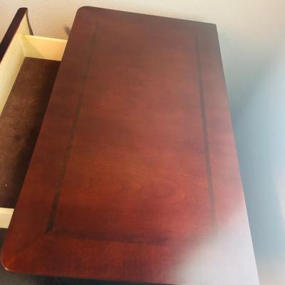 3 DRAWER NIGHT STAND AND BRUSHED NICKEL LAMP