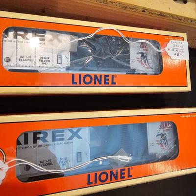 Artrain & Toy Fair Cars + Boxes (T2-JS)