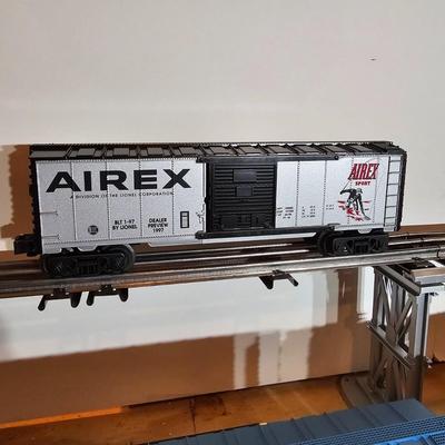 Artrain & Toy Fair Cars + Boxes (T2-JS)