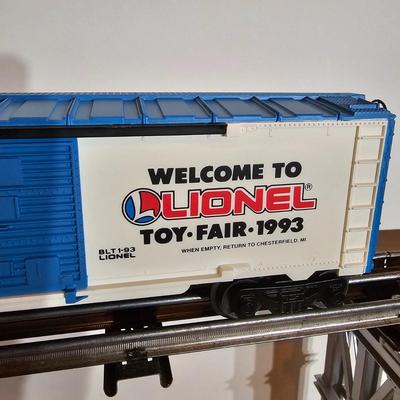 Artrain & Toy Fair Cars + Boxes (T2-JS)