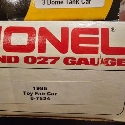 Artrain & Toy Fair Cars + Boxes (T2-JS)