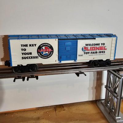 Artrain & Toy Fair Cars + Boxes (T2-JS)