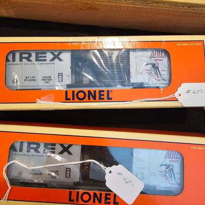 Artrain & Toy Fair Cars + Boxes (T2-JS)