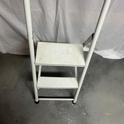 Pair of Stepladders (W-MG)