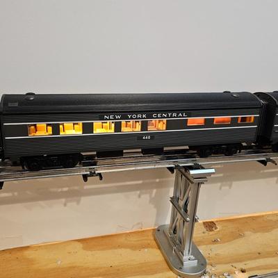 NYC E8 A-B-A Passenger Set w/Eight Cars (T1-JS)