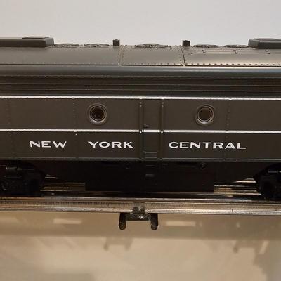NYC E8 A-B-A Passenger Set w/Eight Cars (T1-JS)