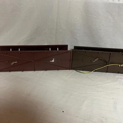 O Gauge Model Train Lighted Stations & More (W-MG)