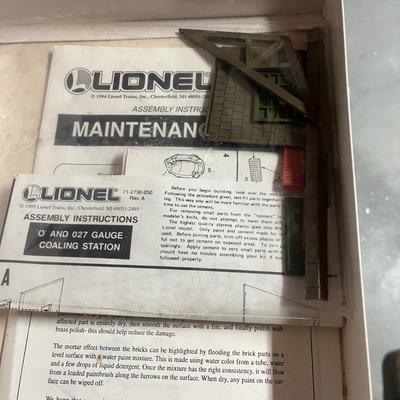 O Gauge Model Train Lighted Stations & More (W-MG)