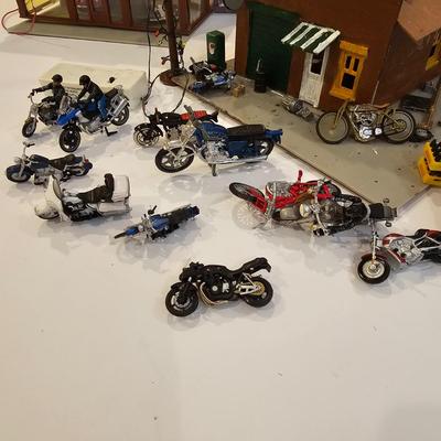 Deuce's Buke Shop & Wheelers Auto Sales (T2-JS)