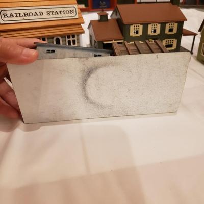 Miscellaneous Train Buildings (T2-KD)
