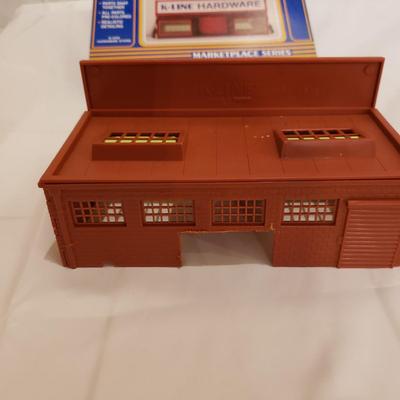 Miscellaneous Train Buildings (T2-KD)