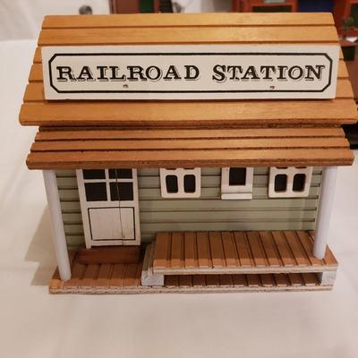 Miscellaneous Train Buildings (T2-KD)