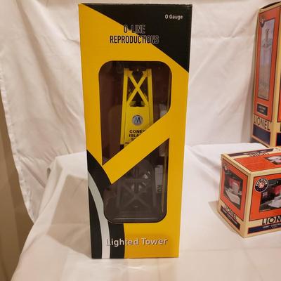 NIB Train Buildings and More! (T2-KD)