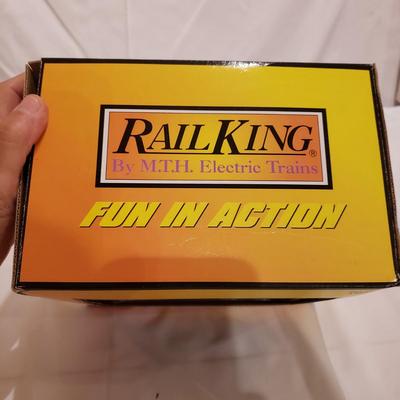 NIB Train Buildings and More! (T2-KD)