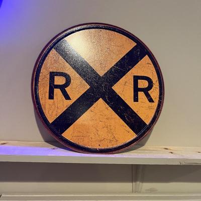 Ford LED Sign, Lionel Clock & More (T2-MG)
