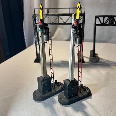 Lionel O Scale Signal Bridges, Semaphore’s & More (LR-RG)