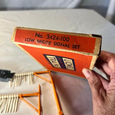 Lionel O Scale Signal Bridges, Semaphore’s & More (LR-RG)