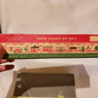 Plasticville Buildings NIB and Vintage (T2-KD)