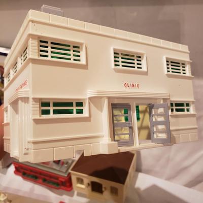 Plasticville Buildings NIB and Vintage (T2-KD)