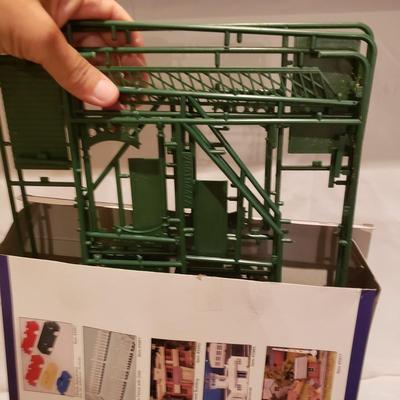 Plasticville Buildings NIB and Vintage (T2-KD)