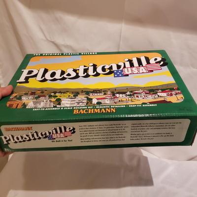 Plasticville Buildings NIB and Vintage (T2-KD)