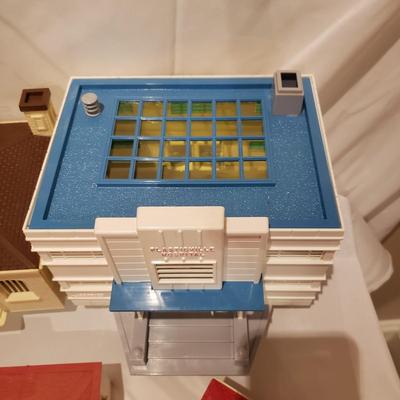 Plasticville Buildings NIB and Vintage (T2-KD)