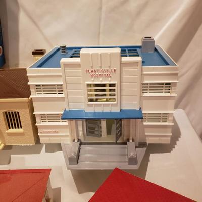 Plasticville Buildings NIB and Vintage (T2-KD)