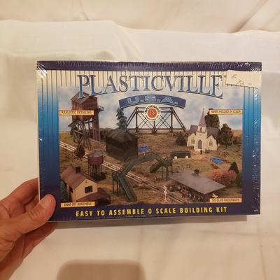 Plasticville Buildings NIB and Vintage (T2-KD)