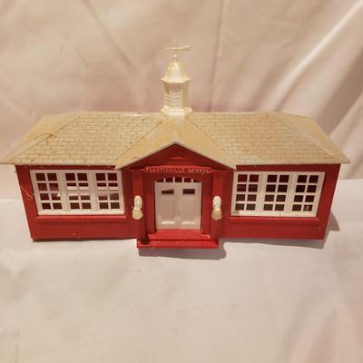 Plasticville Buildings NIB and Vintage (T2-KD)