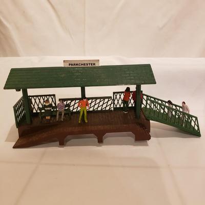 Plasticville Buildings NIB and Vintage (T2-KD)