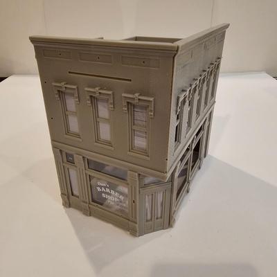 Three Scenic O Gauge Buildings (T2-JS)