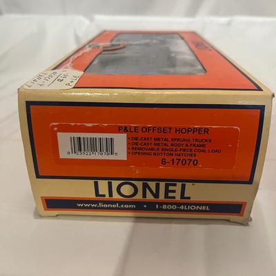 Lionel P & LE Offset Die Cast Hopper & Four K-Line 2 Bay Outside Braced Hopper (T2-MG)