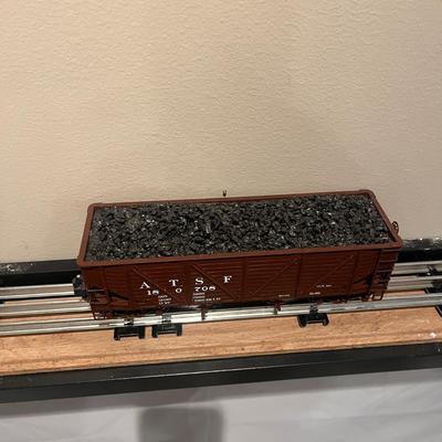 Lionel P & LE Offset Die Cast Hopper & Four K-Line 2 Bay Outside Braced Hopper (T2-MG)