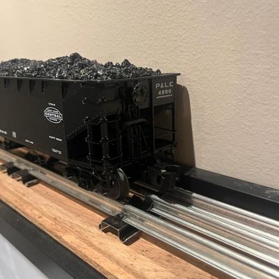 Lionel P & LE Offset Die Cast Hopper & Four K-Line 2 Bay Outside Braced Hopper (T2-MG)